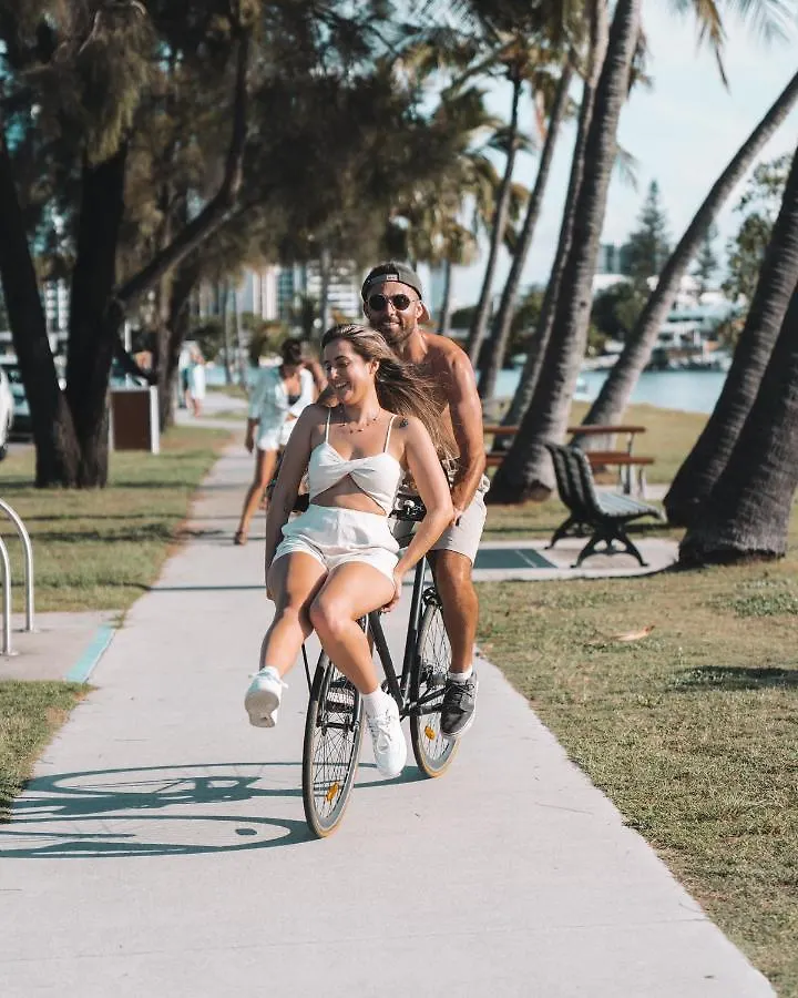 Budds In Surfers Backpackers * Guldkusten