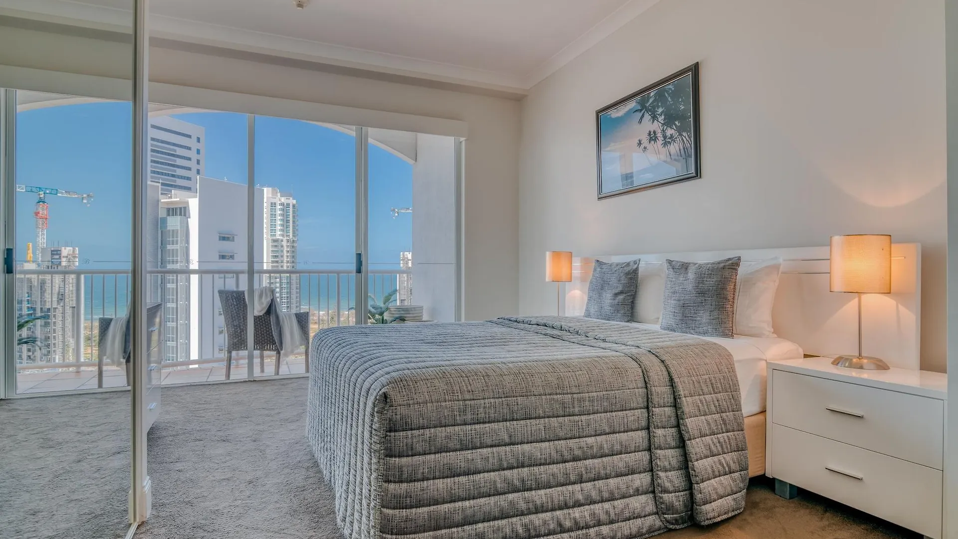 Bel Air On Broadbeach - Official Gold Coast