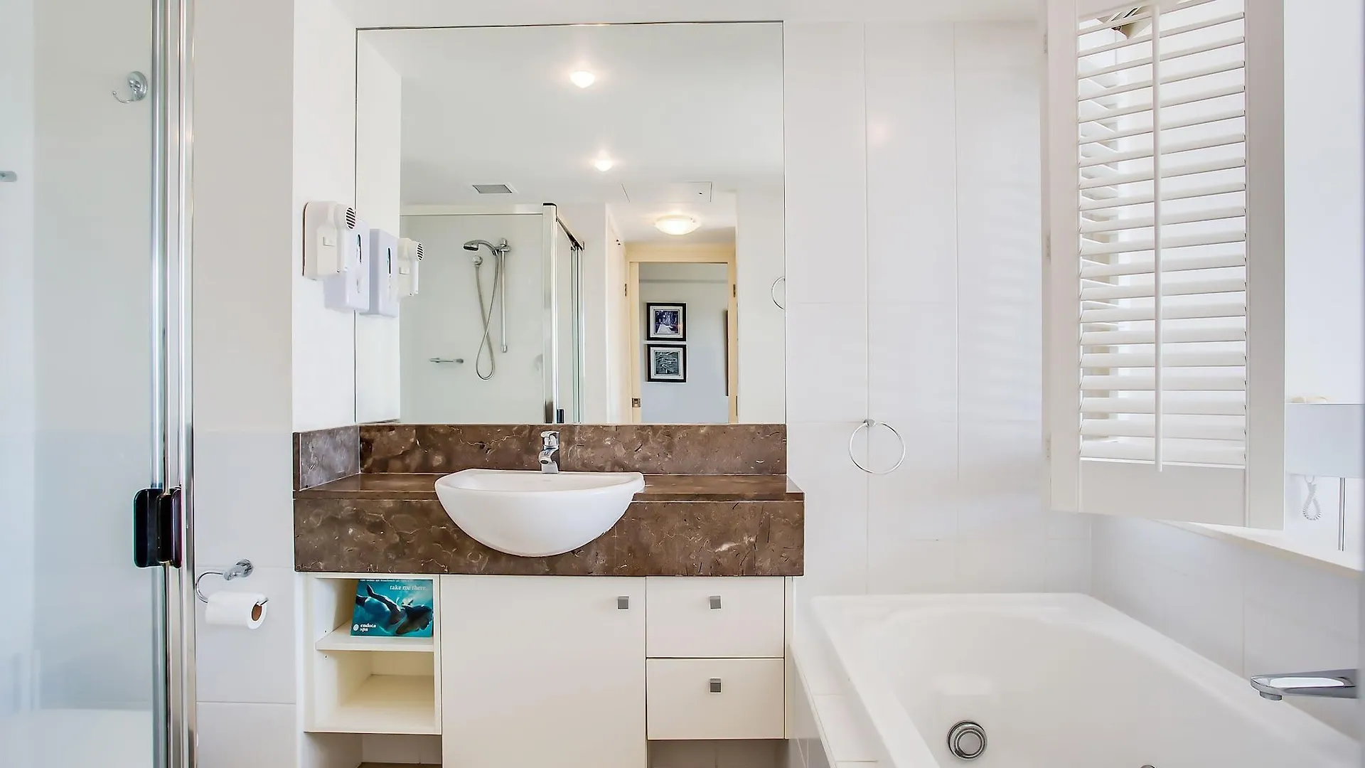 Mantra Broadbeach On The Park Aparthotel