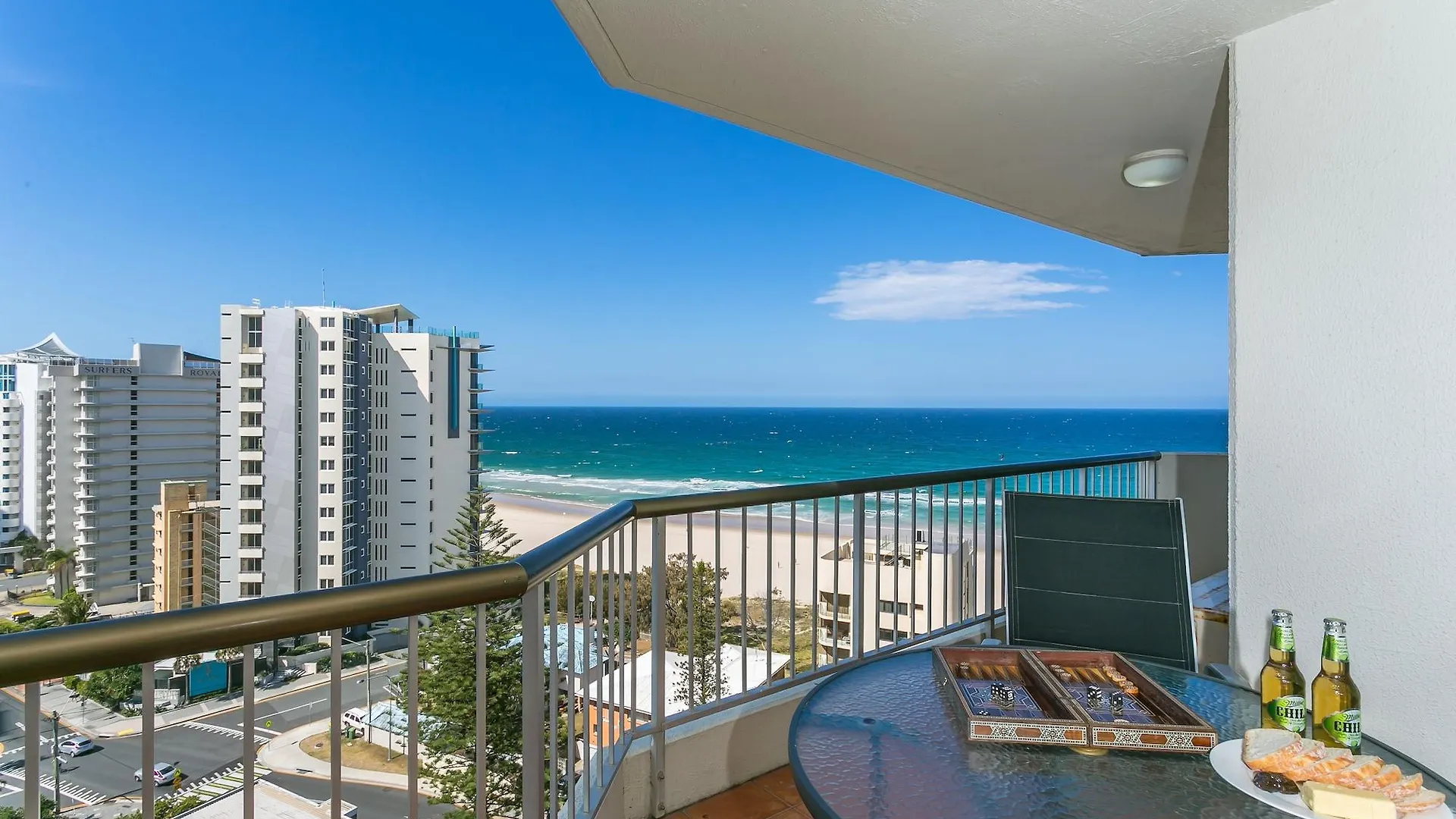 Surfers Beachside Aparthotel Gold Coast