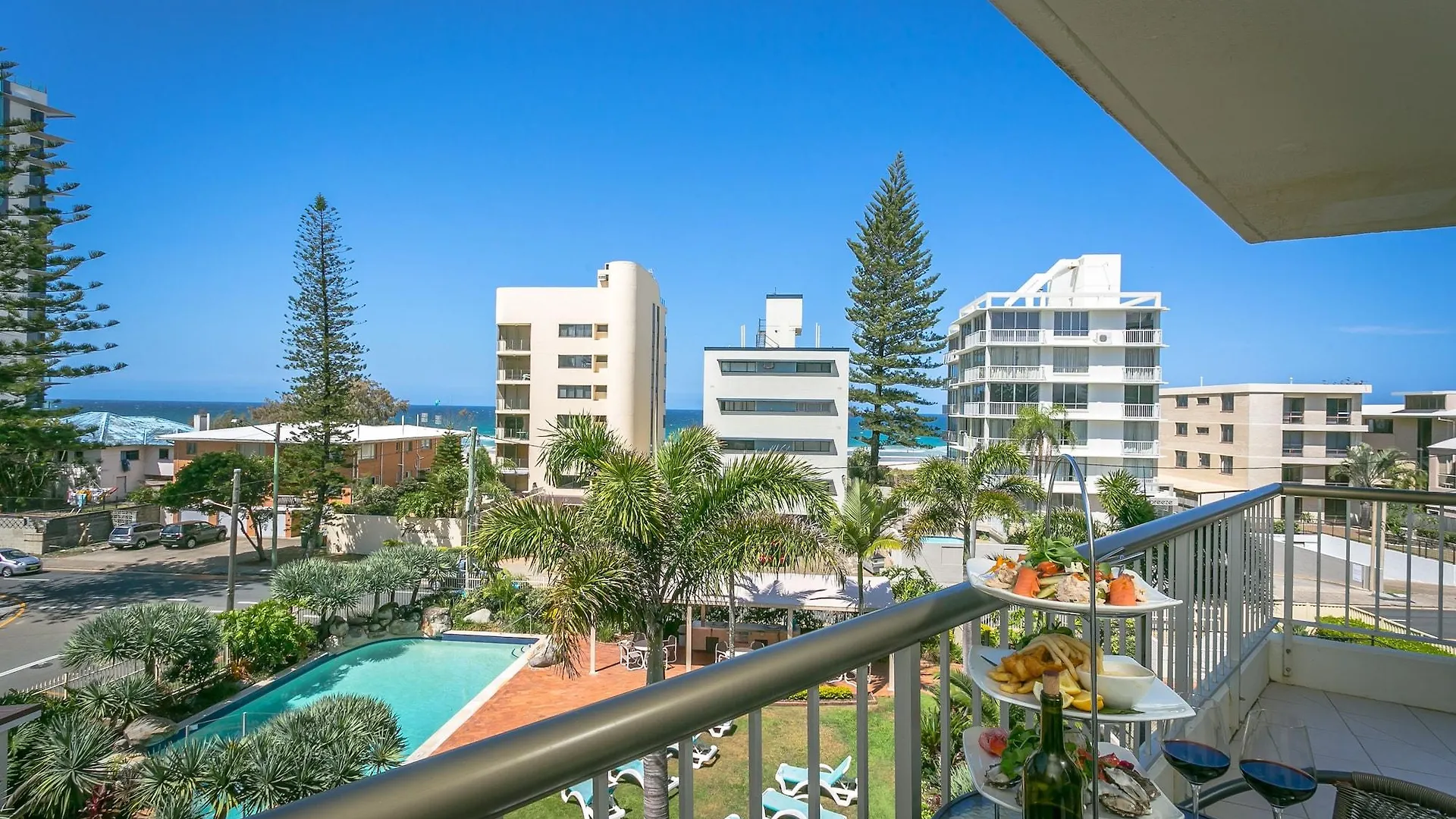 Surfers Beachside 4* Gold Coast