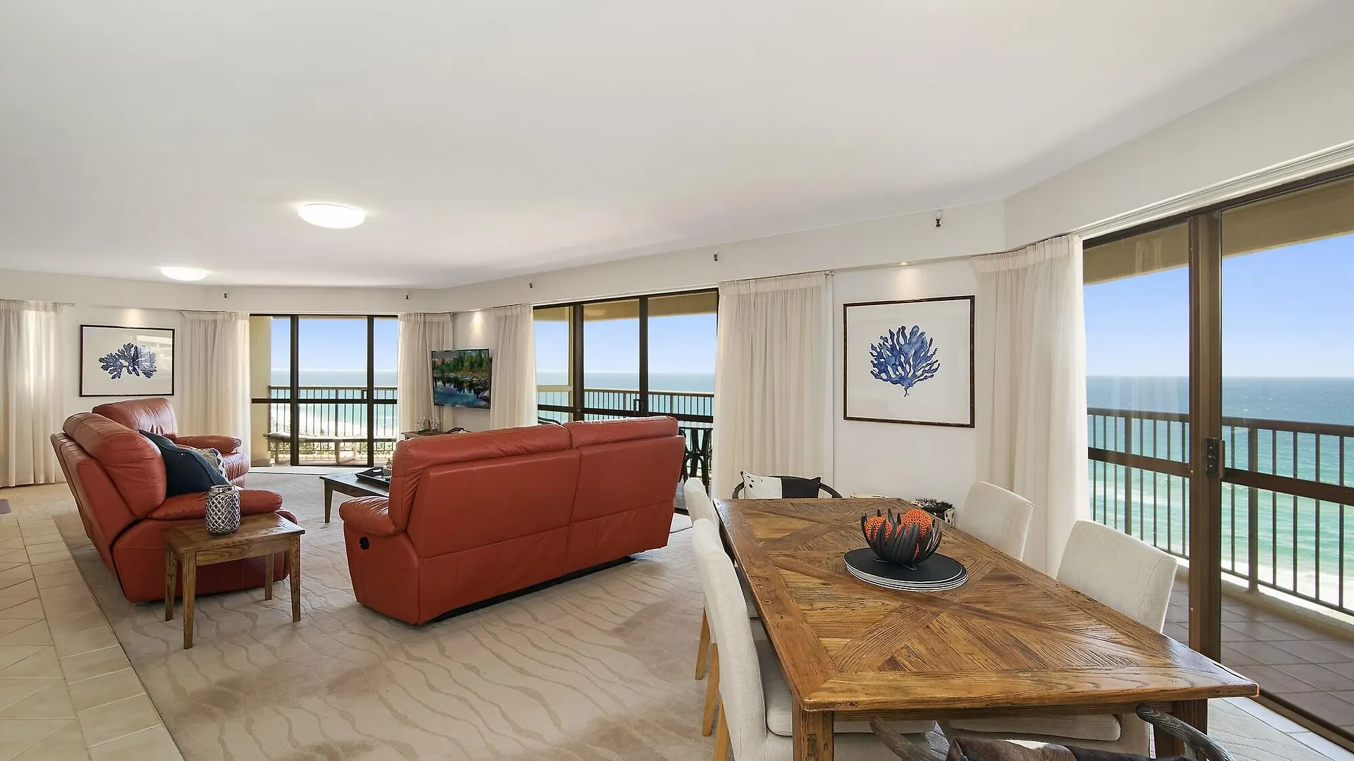 Burleigh Esplanade Aparthotel