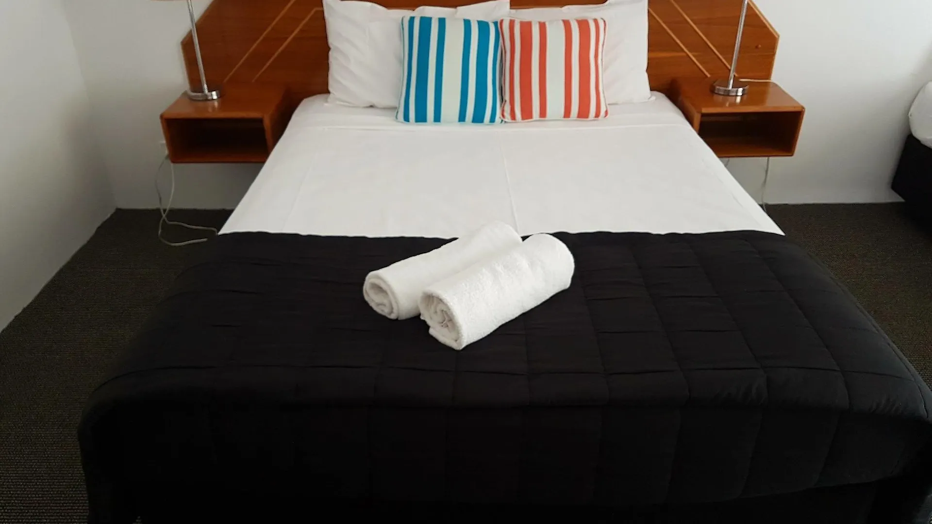 Outrigger Burleigh Hotel Gold Coast