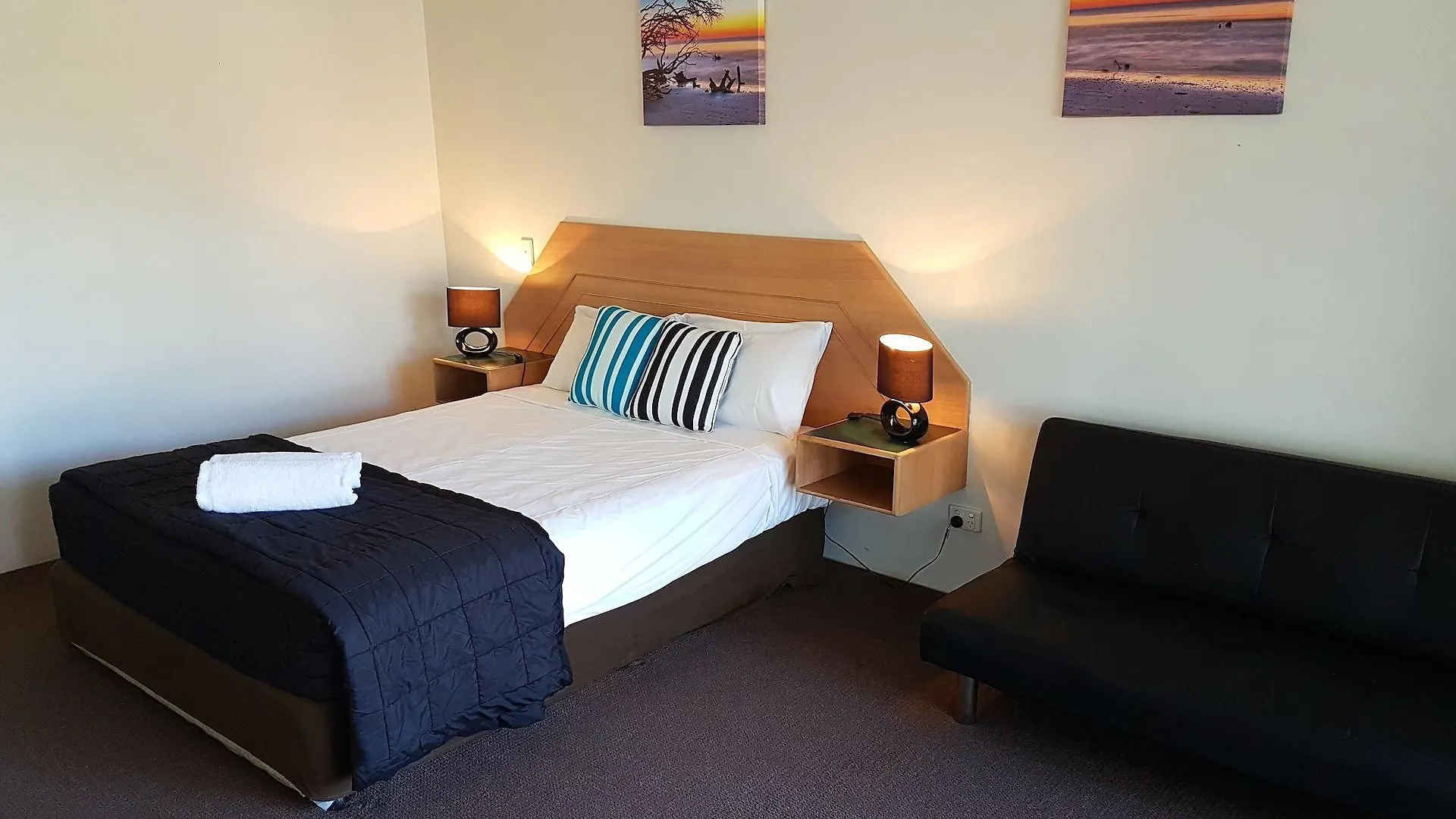 Outrigger Burleigh Hotel Gold Coast