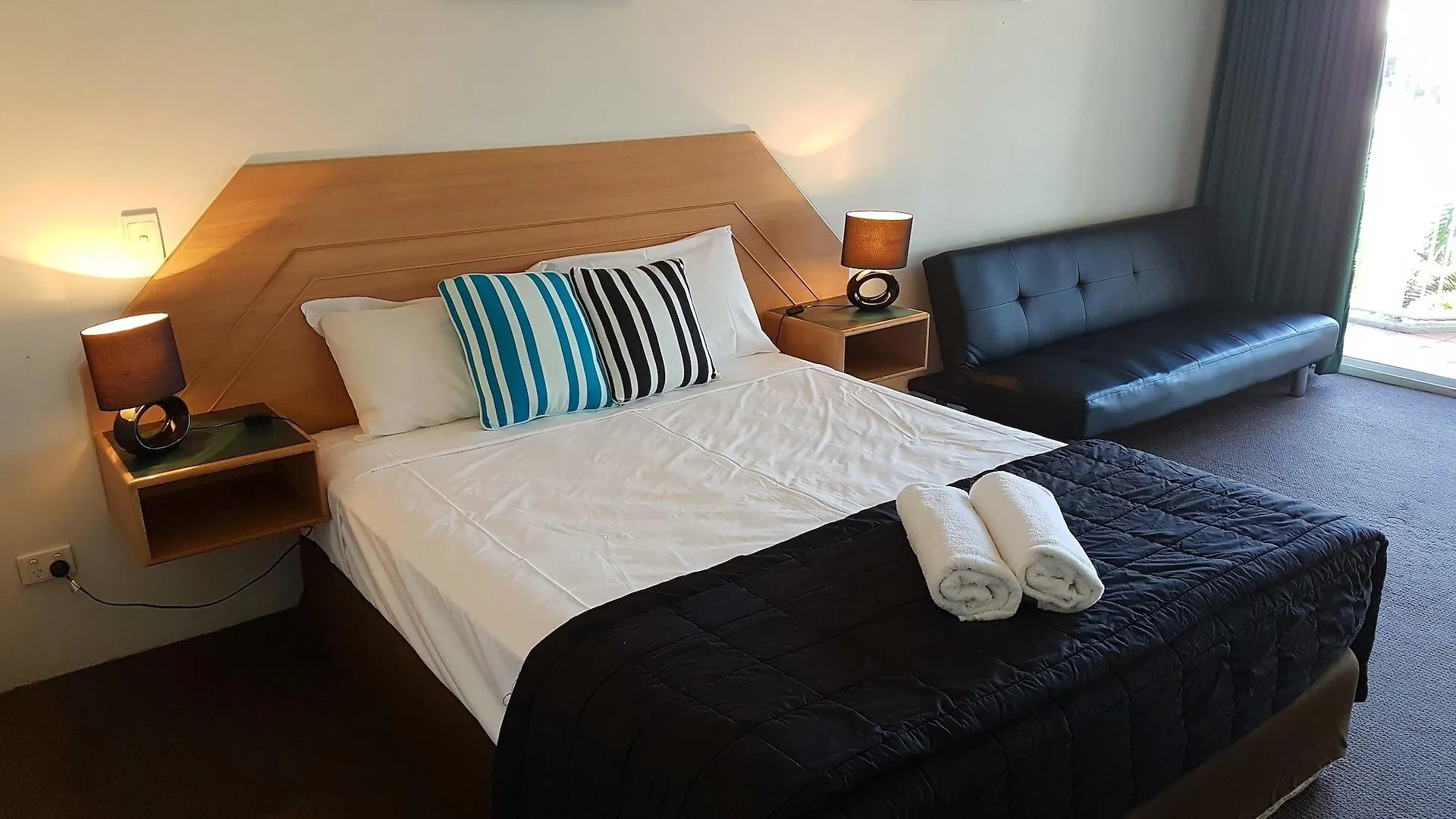 Outrigger Burleigh Hotel Gold Coast