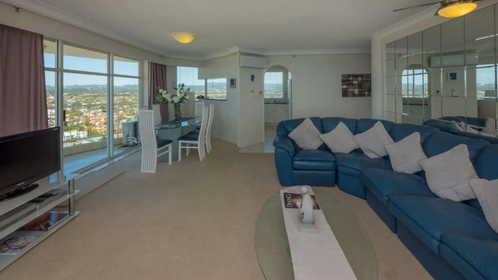 Burleigh Surf Aparthotel
