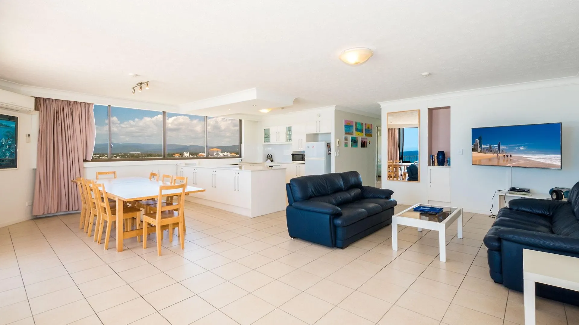 Breakers North Absolute Beachfront - Official Aparthotel 4*