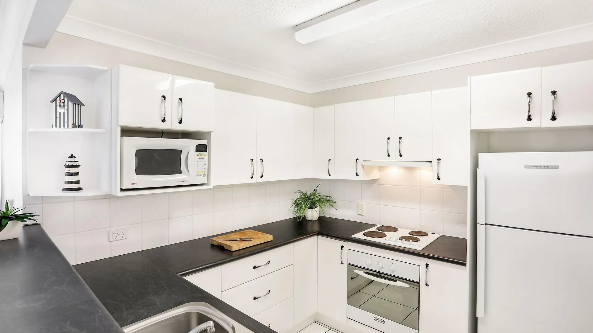 Breakers North Absolute Beachfront - Official Apart-hotel 4*