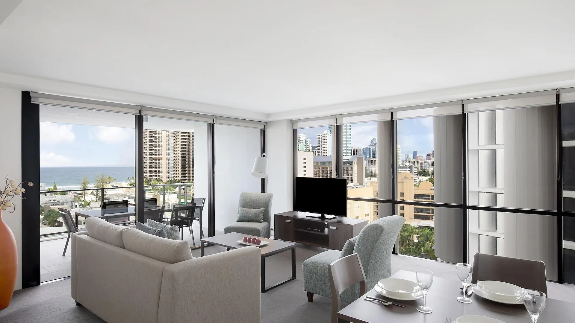 Aparthotel Mantra Circle On Cavill Gold Coast