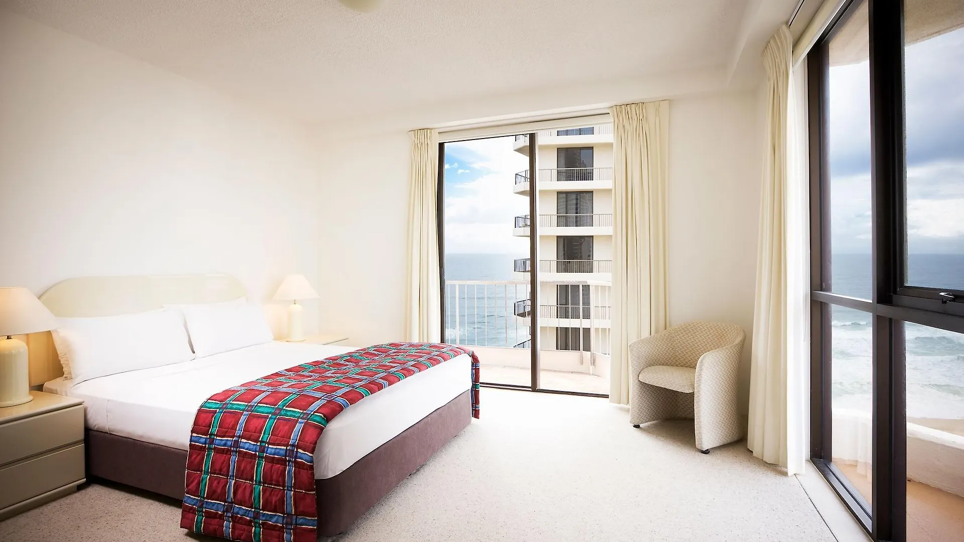 Paradise Centre Aparthotel Gold Coast