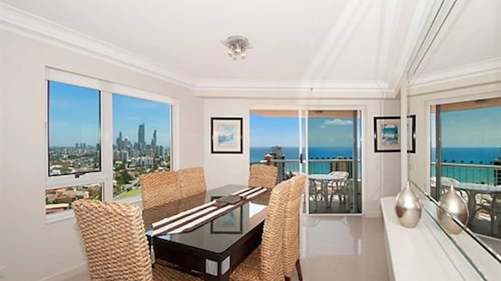 Belle Maison - Official 4* Gold Coast