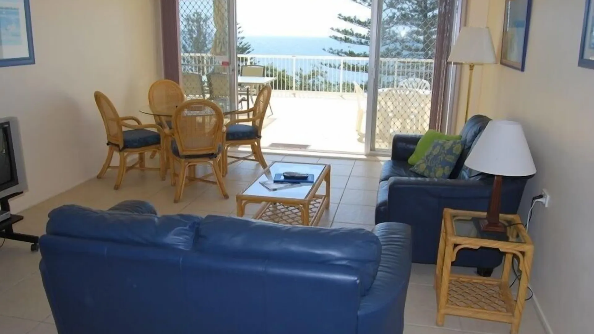 Aparthotel Hillhaven 4*