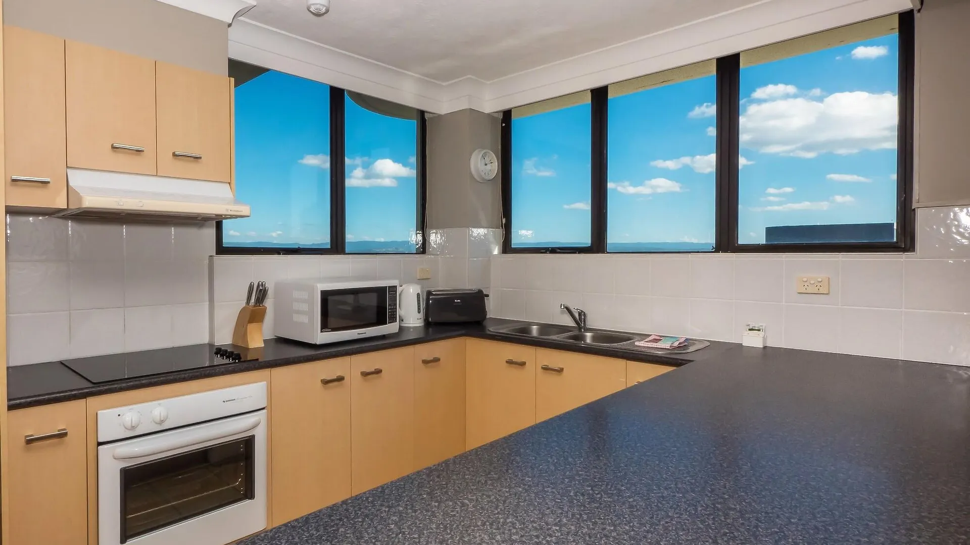 Aristocrat 3* Gold Coast