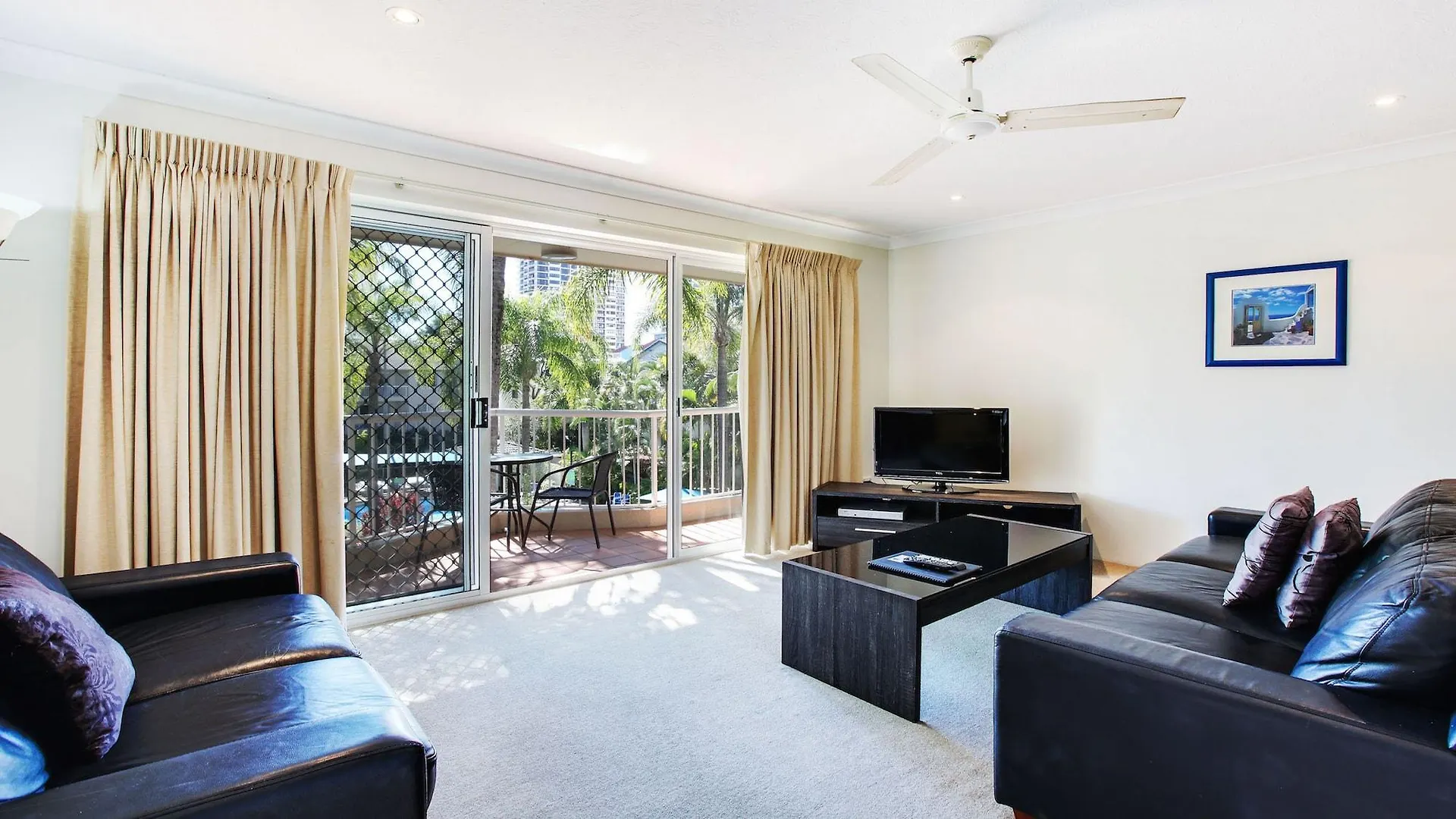 Aparthotel Mari Court 3*
