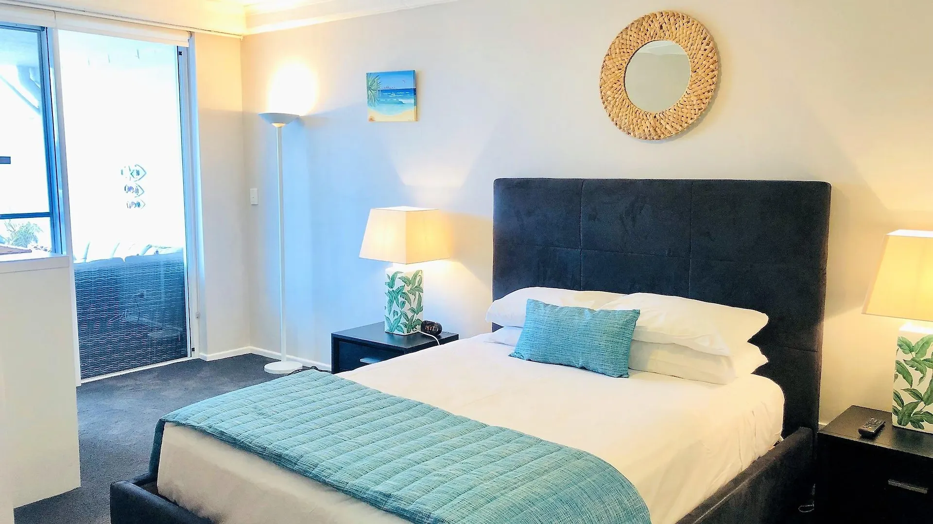 Kirra 4* Gold Coast