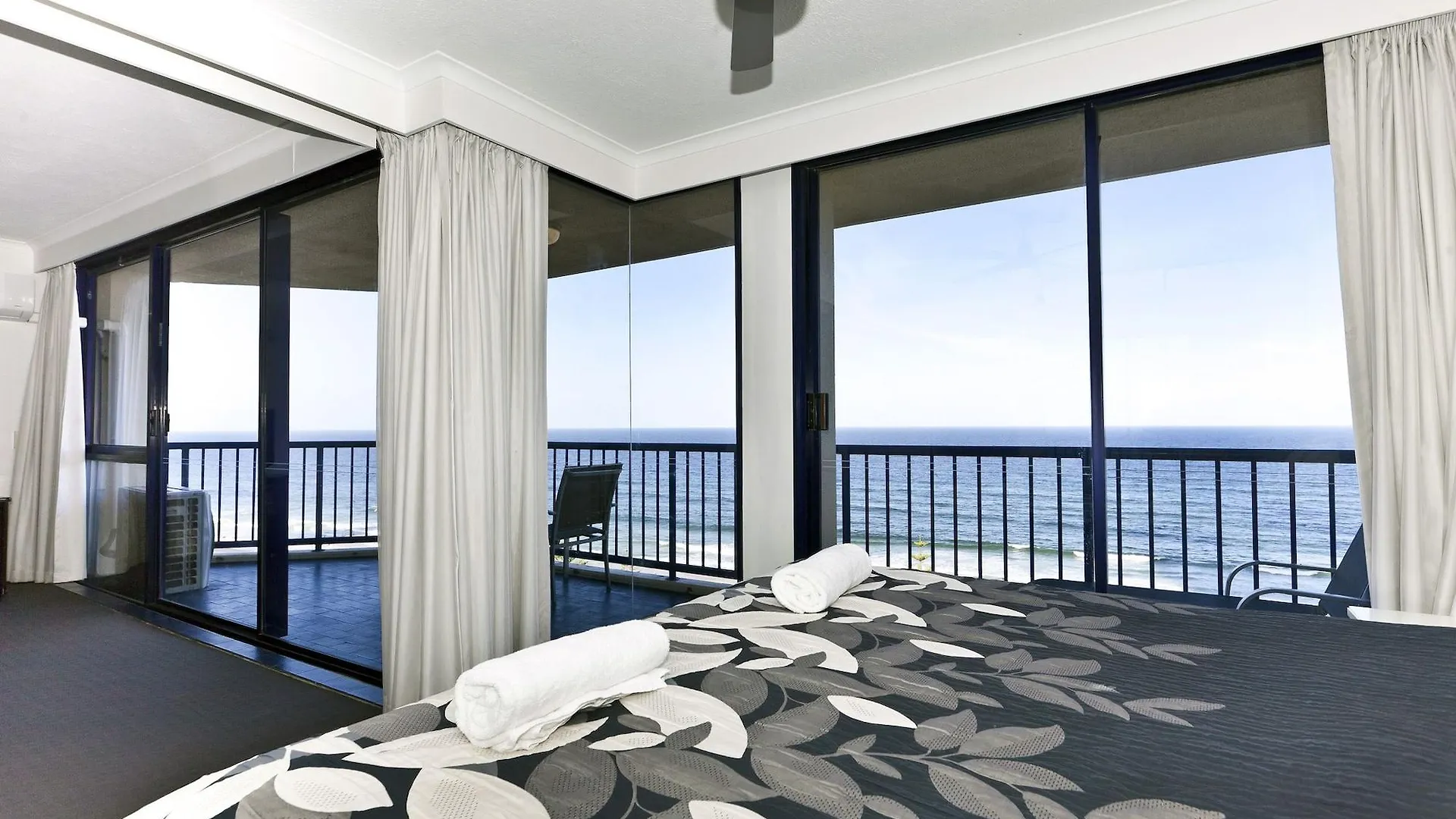 Surf Regency 3*