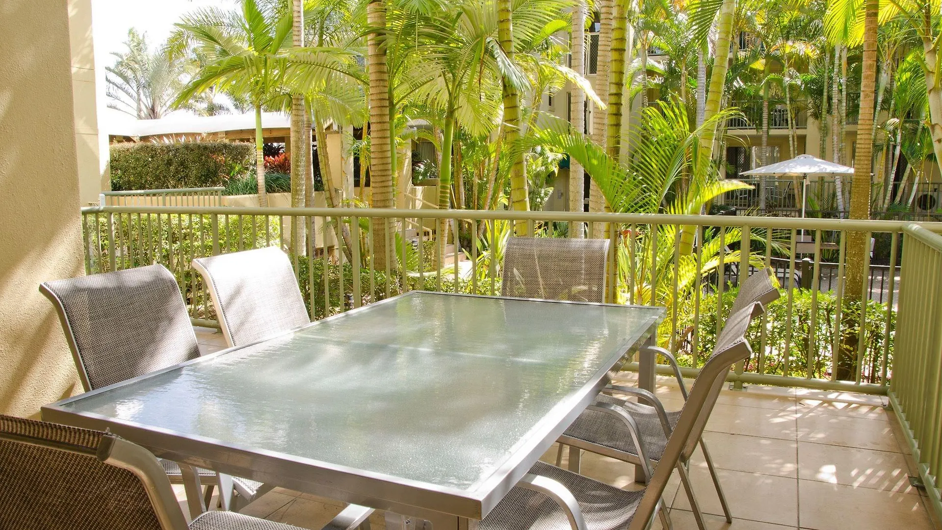 Bila Vista Kirra Beachside Gold Coast