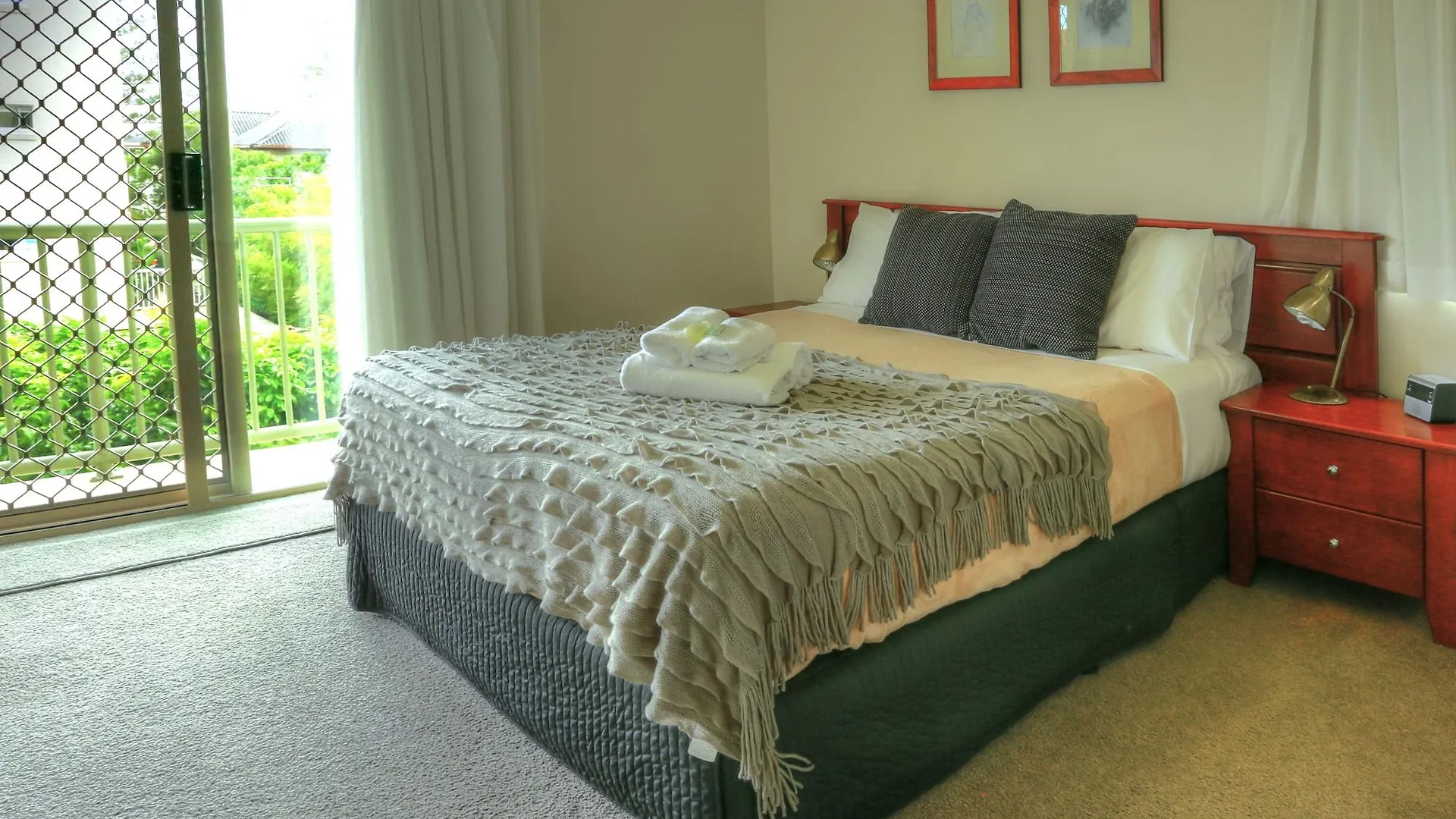 Aparthotel Bila Vista Kirra Beachside 3*