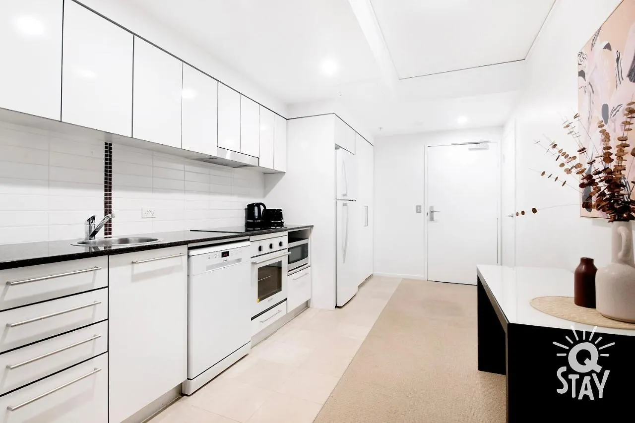Sierra Grand Broadbeach 1 Bedroom - Qstay Gold Coast