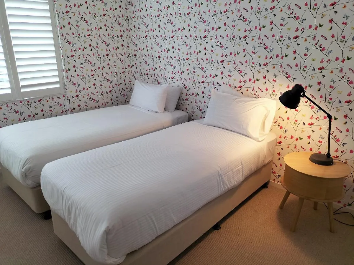 Marriner Views 4*