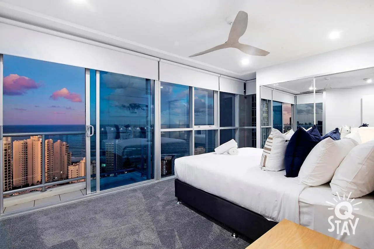 Luxurious 3 Bed Executive Sub Penthouse With Ocean View At Chevron Renaissance - Q * Gold Coast