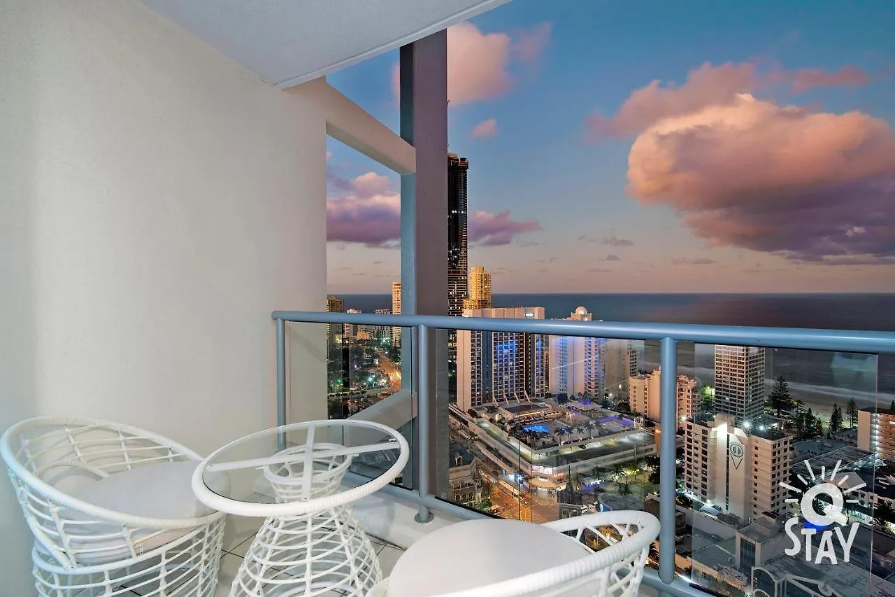 Apartment Luxurious 3 Bed Executive Sub Penthouse With Ocean View At Chevron Renaissance - Q *