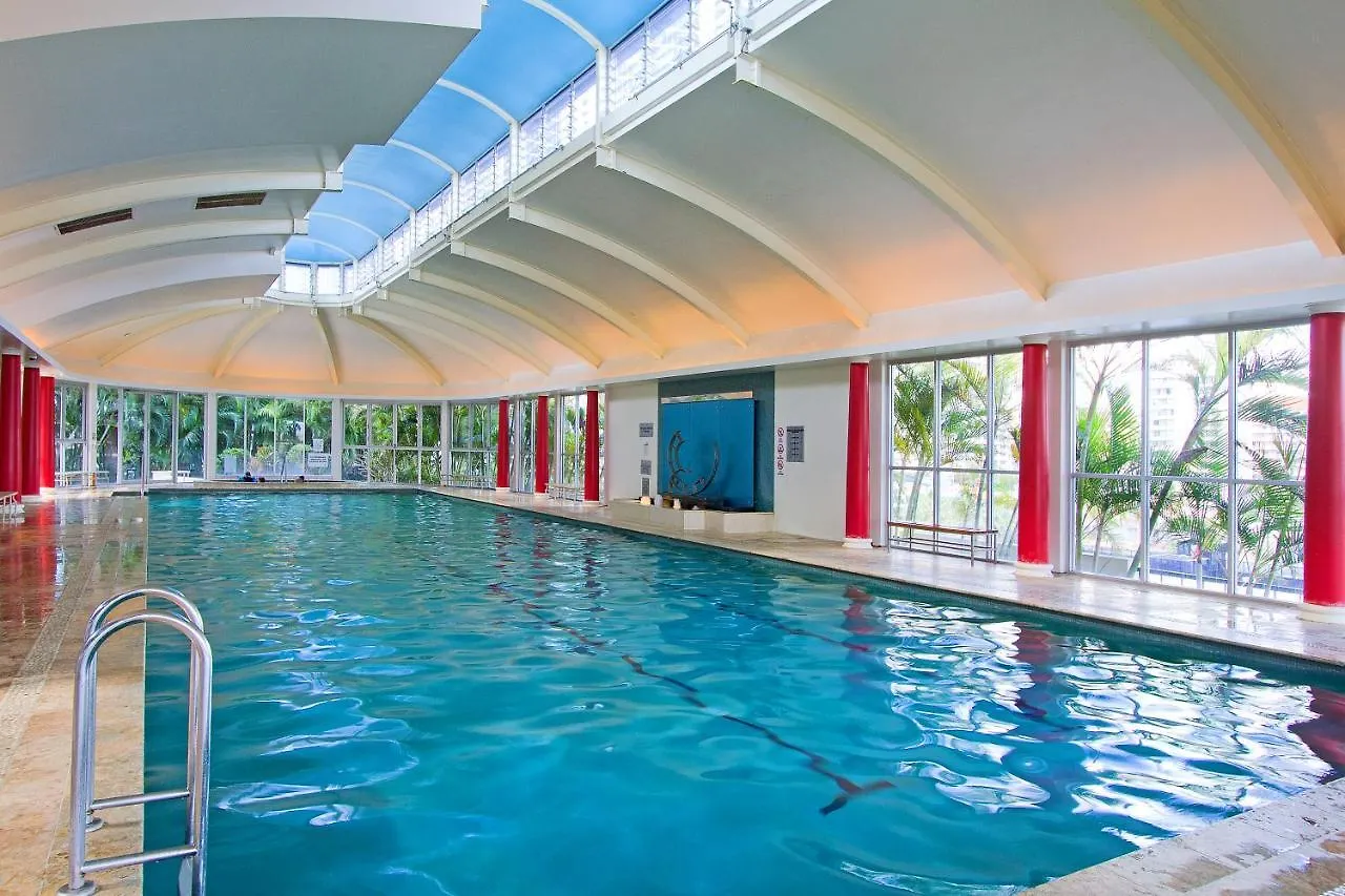 Apartment Luxurious 3 Bed Executive Sub Penthouse With Ocean View At Chevron Renaissance - Q *