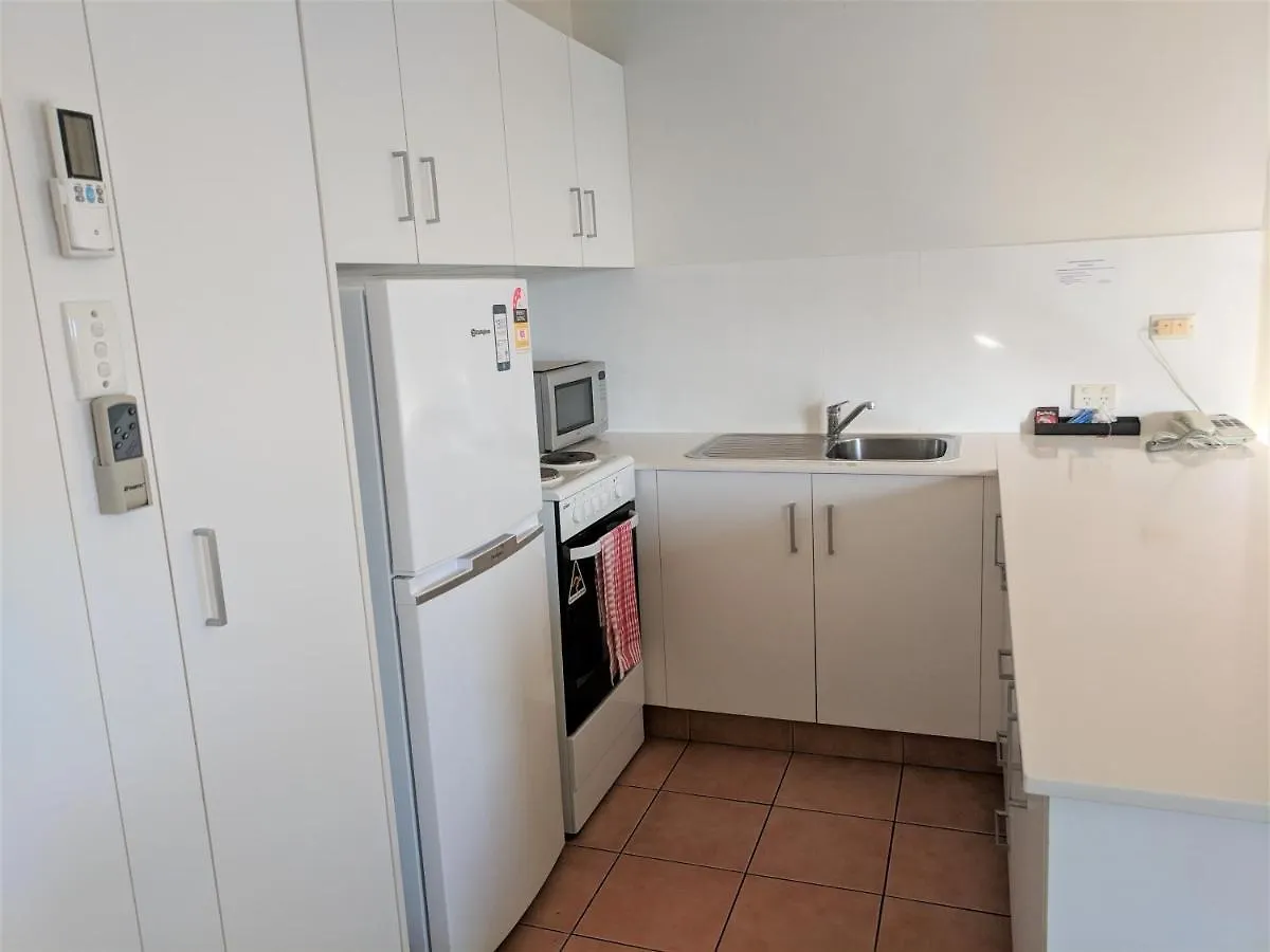 Aloha In Surfers Apartment
