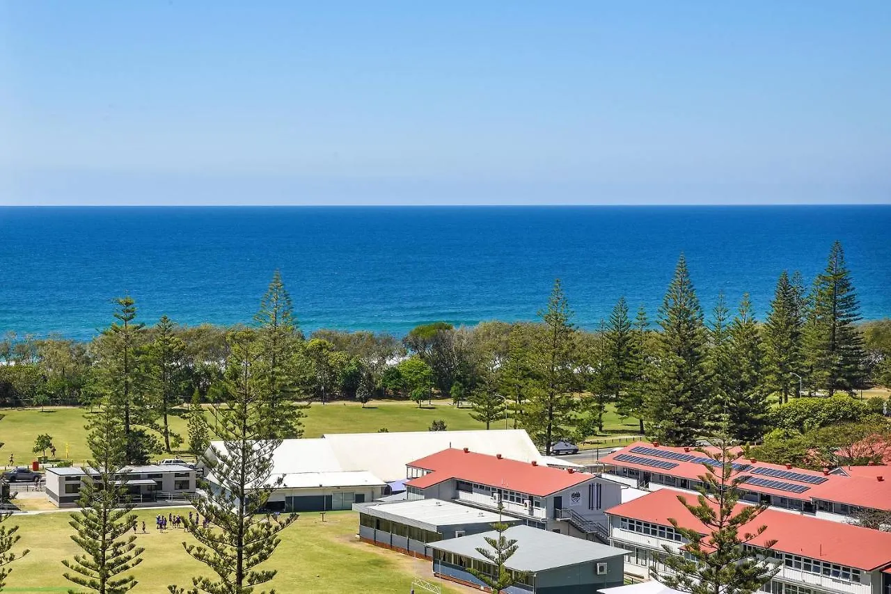 Apartment Modern 3 Bedroom With Ocean Views - Coasthm Gold Coast