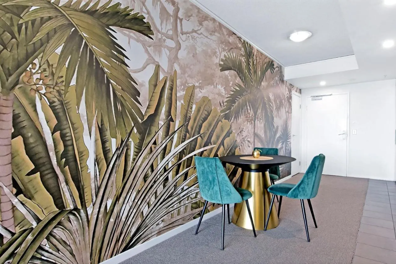 Stylish 1 Bedroom In Sierra Grand - Coasthm Gold Coast