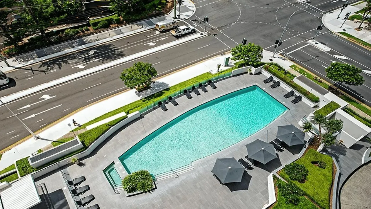 Stylish 1 Bedroom In Sierra Grand - Coasthm Gold Coast