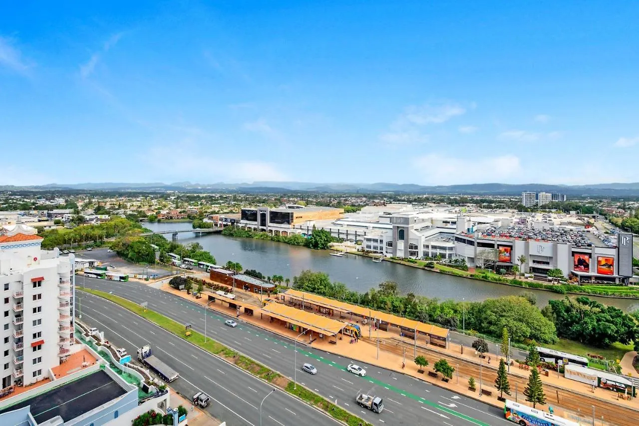 Stylish 1 Bedroom In Sierra Grand - Coasthm Gold Coast