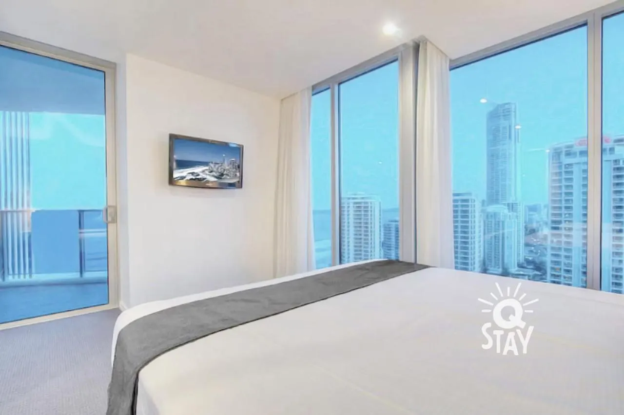 H Residences - Qstay Apartmán *