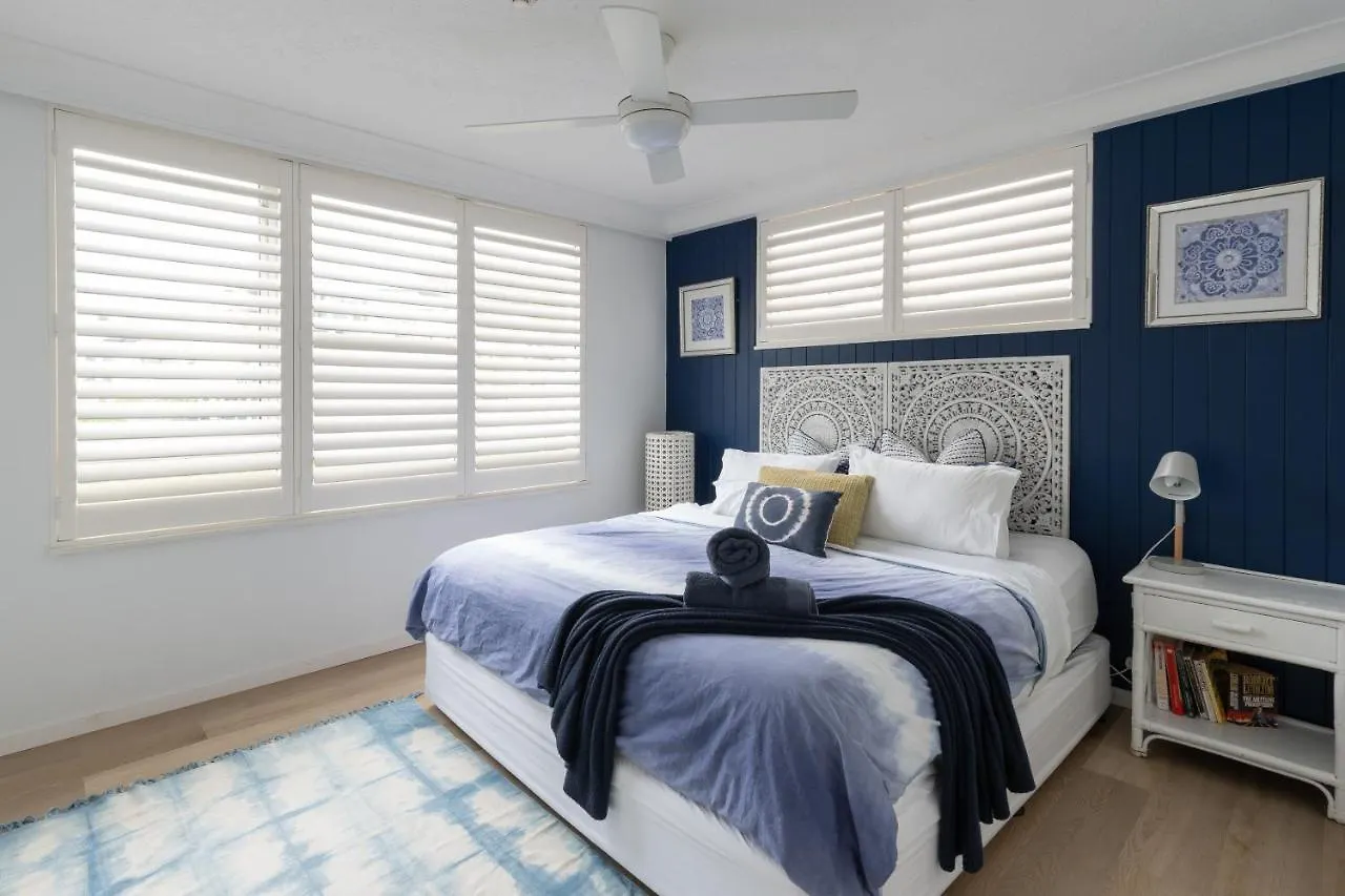 Beachy, Bright, And The Location On The Gc! Apartment *