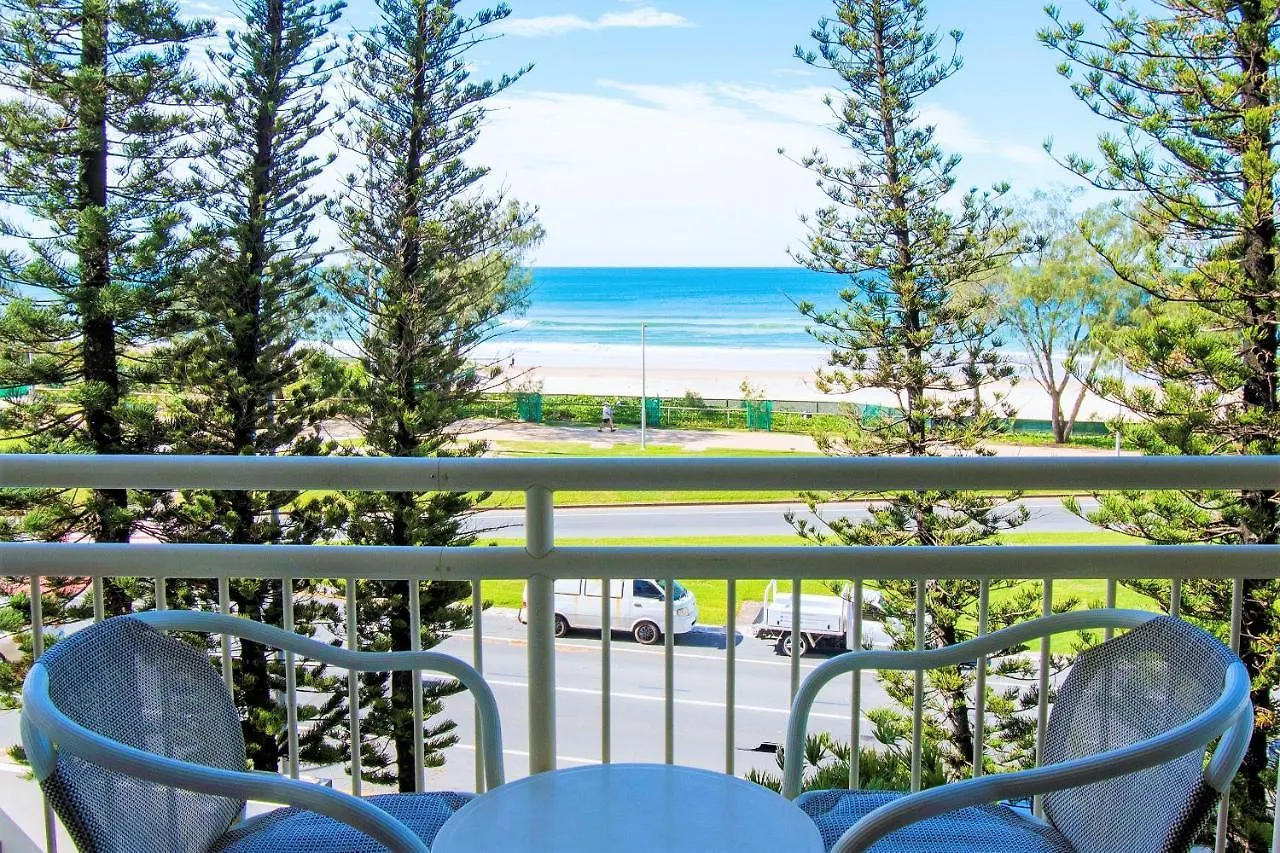 Seacrest Beachfront Surfers Paradise 4*