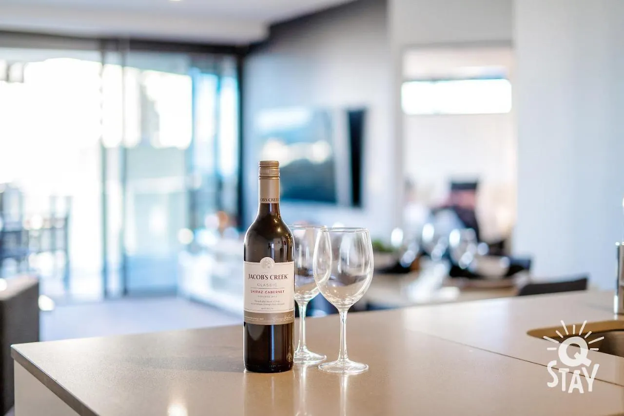 Spectacular Family Kids Free 3 Bedroom Ocean At Circle On Cavill - Q Apartment Gold Coast