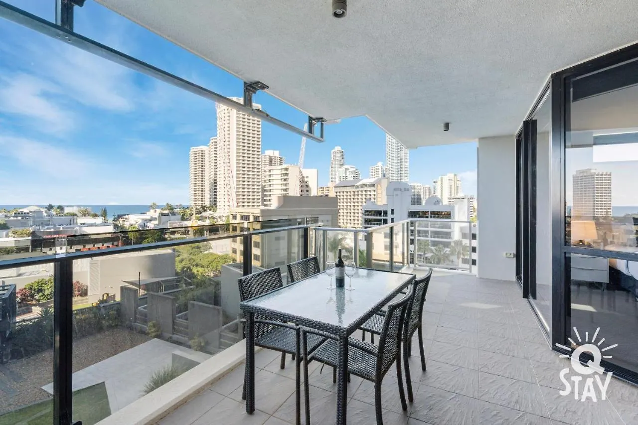 Spectacular Family Kids Free 3 Bedroom Ocean At Circle On Cavill - Q Apartment *