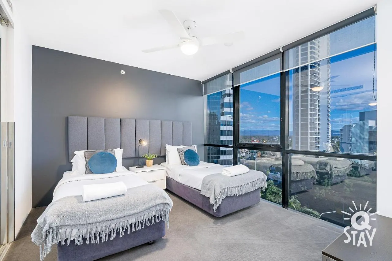 Spectacular Family Kids Free 3 Bedroom Ocean At Circle On Cavill - Q