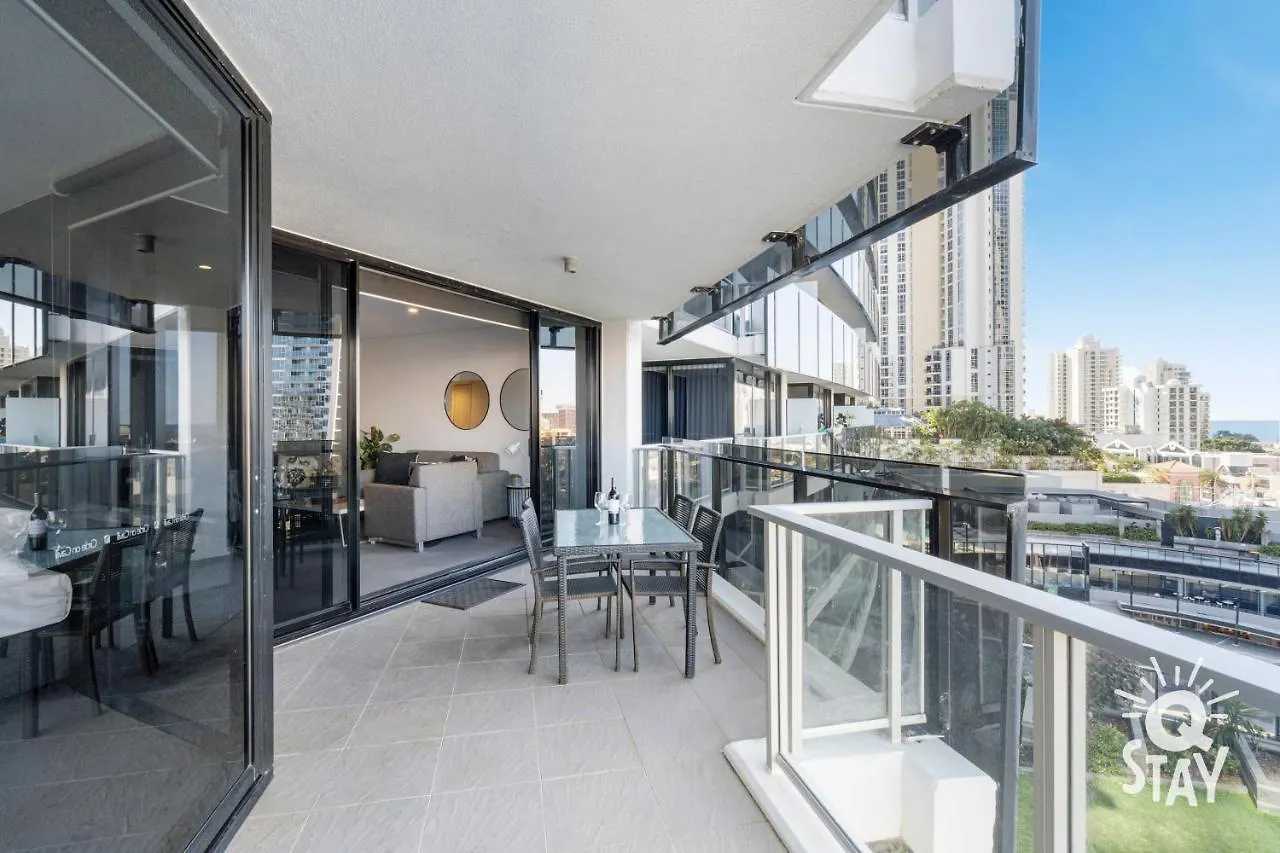 Spectacular Family Kids Free 3 Bedroom Ocean At Circle On Cavill - Q Apartment Gold Coast