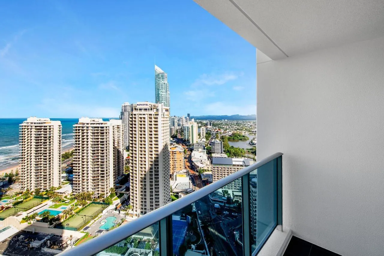 H'residences - 2 & 3 Bedroom Ocean View In The Heart Of Surfers Paradise! *
