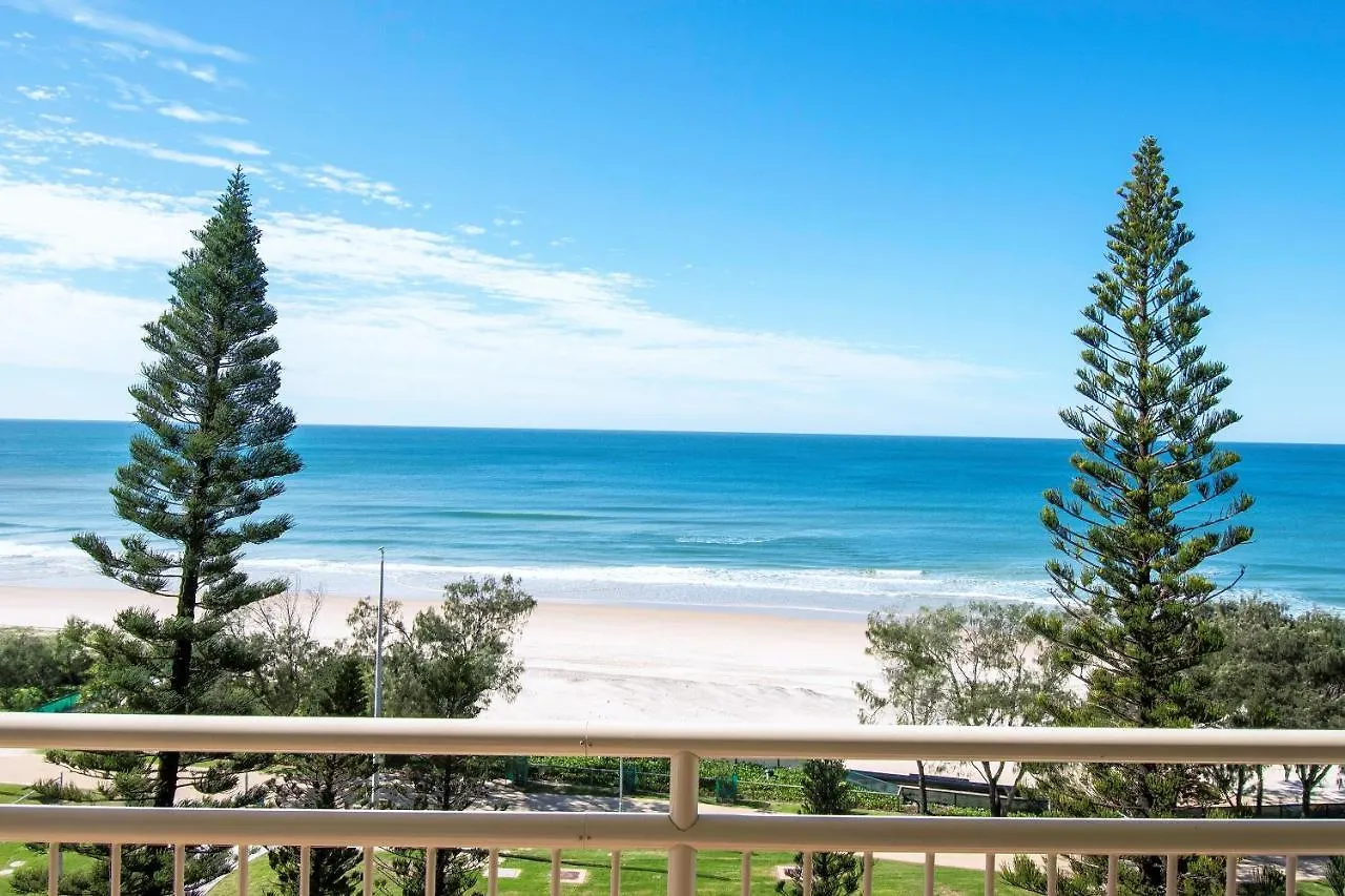 Seacrest Beachfront Surfers Paradise Aparthotel