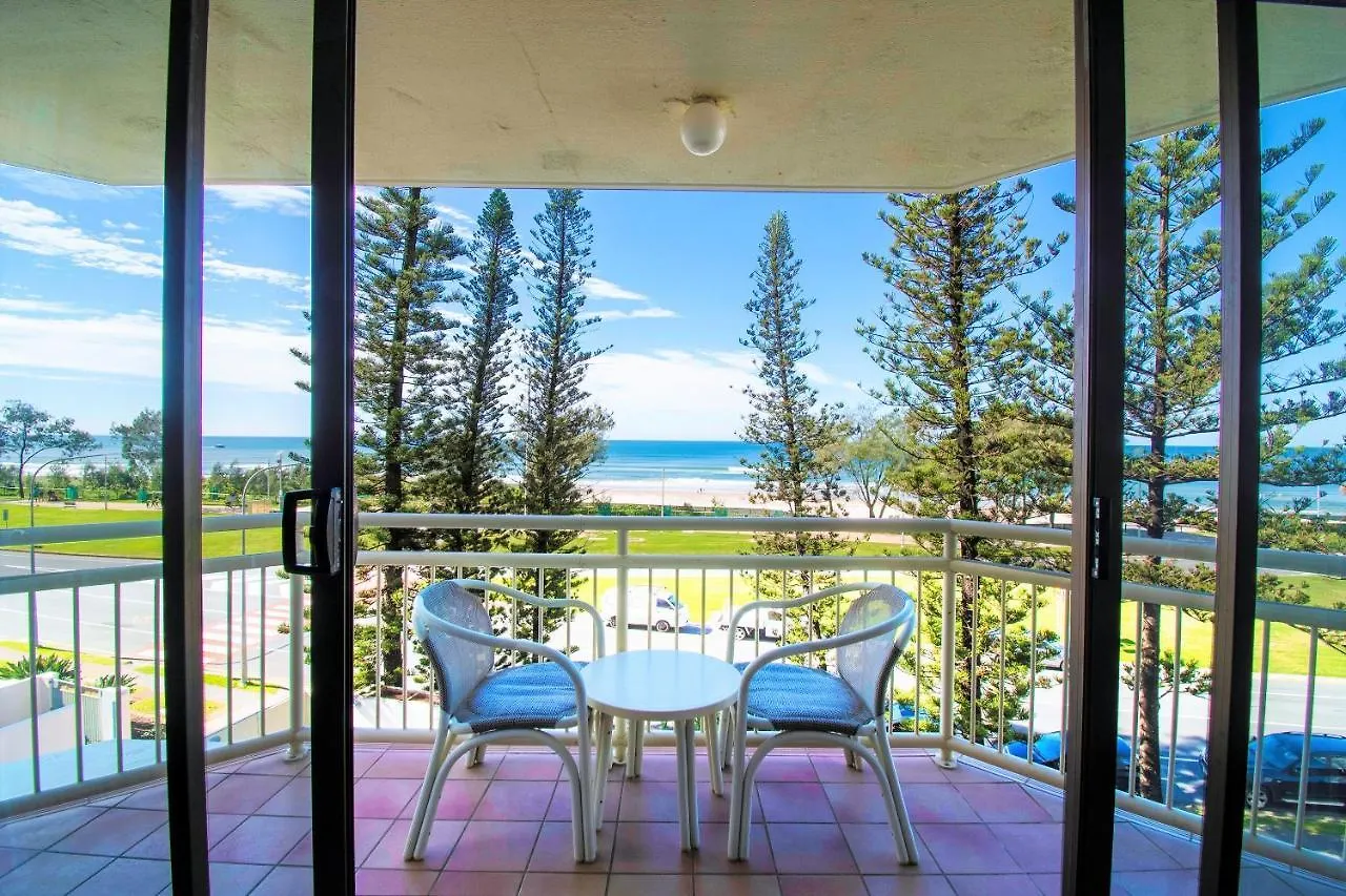 Aparthotel Seacrest Beachfront Surfers Paradise