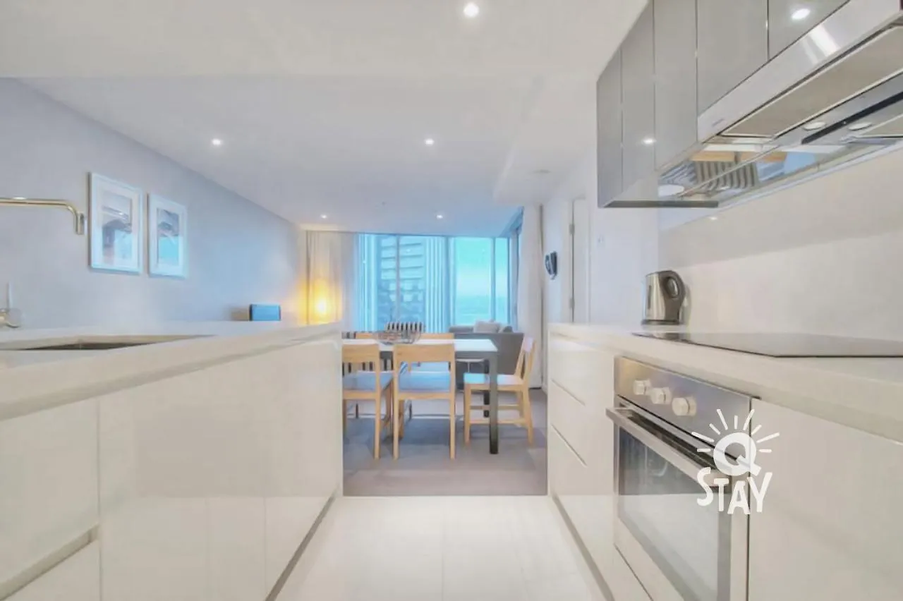 Apartment H'residences - 2 Bedroom Ocean View In The Center Of Surfers Paradise *