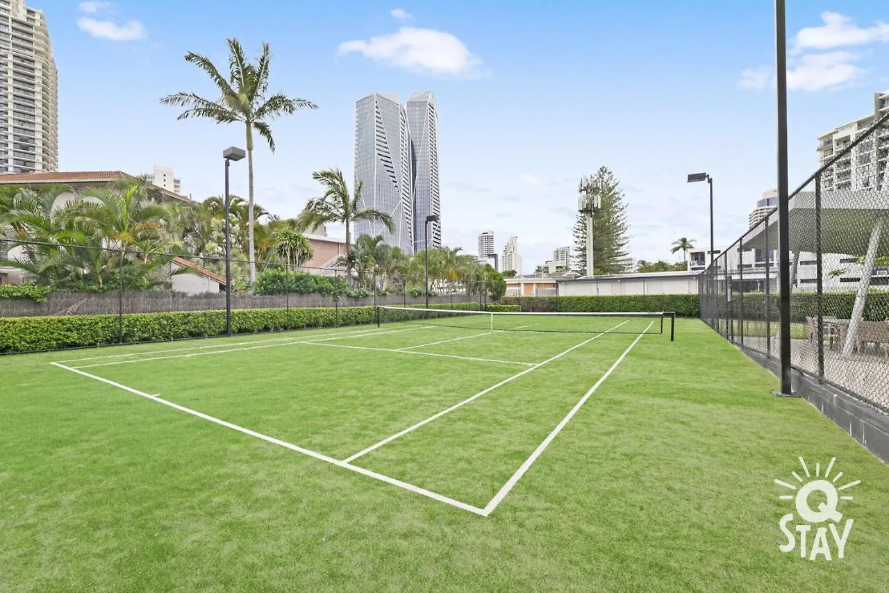아파트 Executive Penthouse With Rooftop - Amazing! - Wings Surfers Paradise 골드코스트