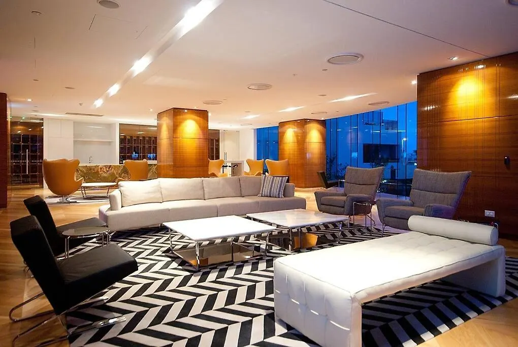 Oasis // Broadbeach Holiday home Gold Coast