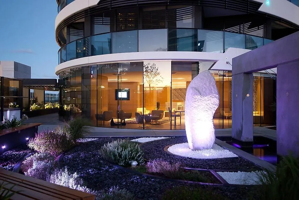 Oasis // Broadbeach Holiday home Gold Coast