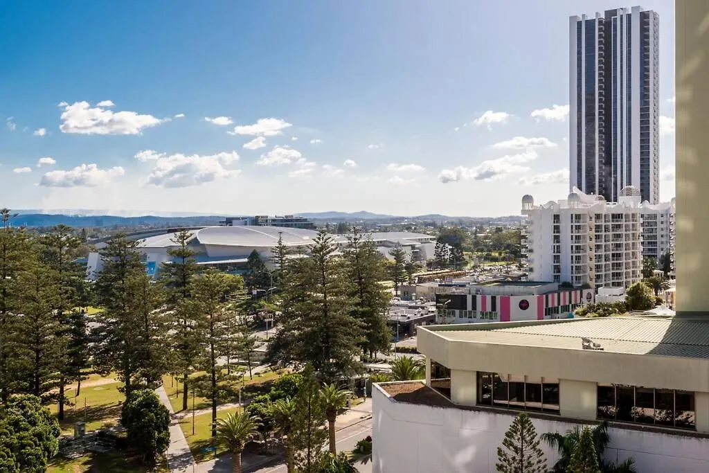 Holiday home Oasis // Broadbeach *