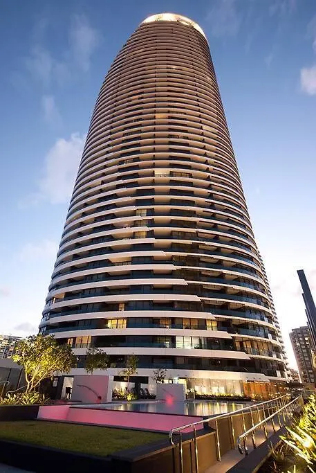 Oasis // Broadbeach Holiday home Gold Coast