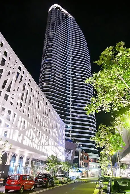 Holiday home Oasis // Broadbeach *