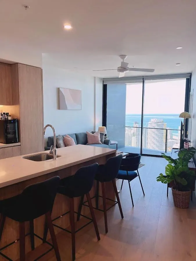 Apartment 2 Bedroom Luxurious Family On 40th Floor With Amazing Ocean Coastline Broadbeach Gc40 Gold Coast